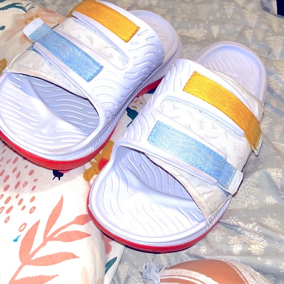 Flips - Picture 3 of 5